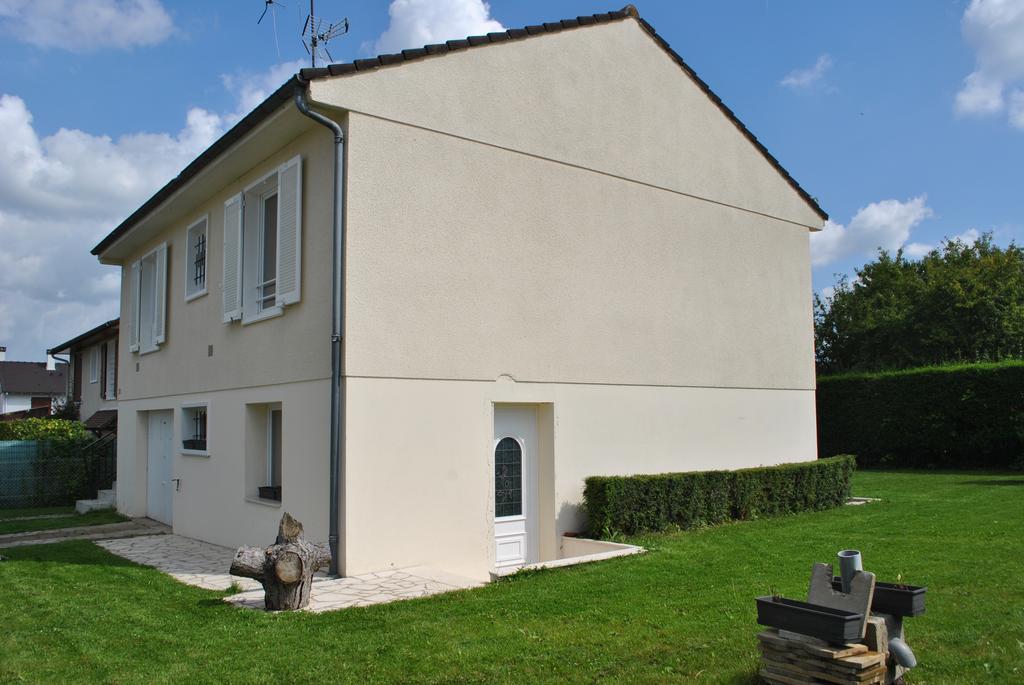 2 Bed House Near Disneyland Paris Montry Eksteriør billede