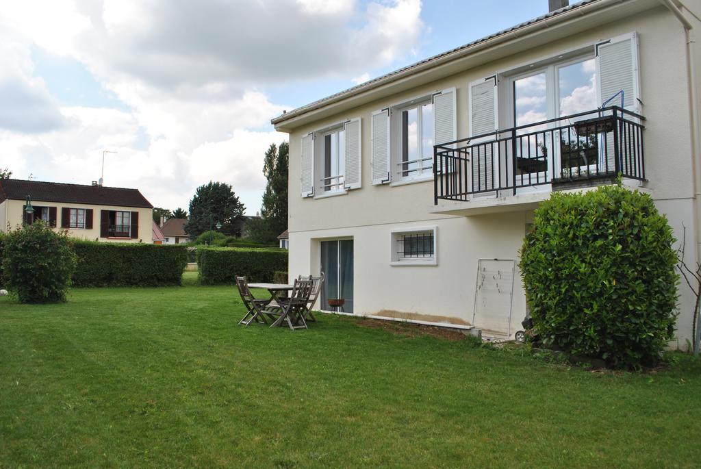2 Bed House Near Disneyland Paris Montry Eksteriør billede